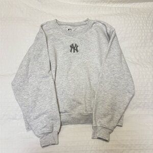 New York Yankees Gray Sweatshirt